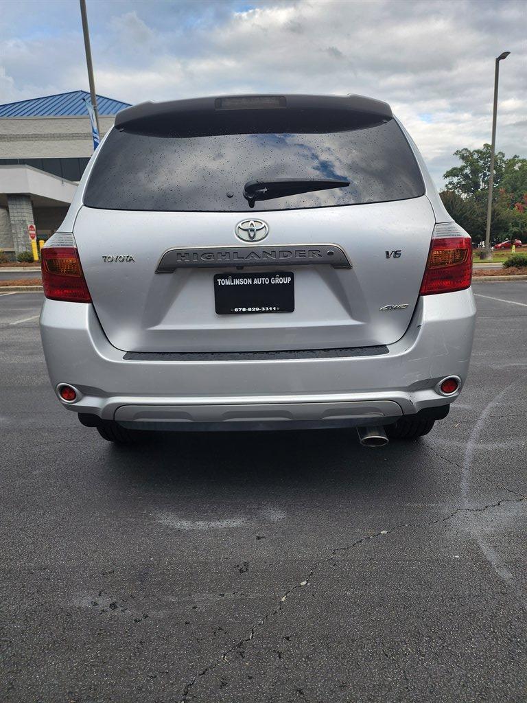 2008 Toyota Highlander - $5,200