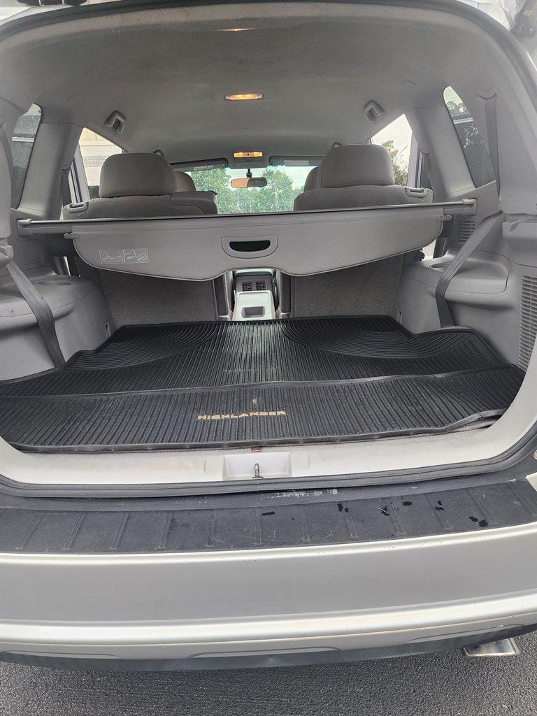 2008 Toyota Highlander - $5,200