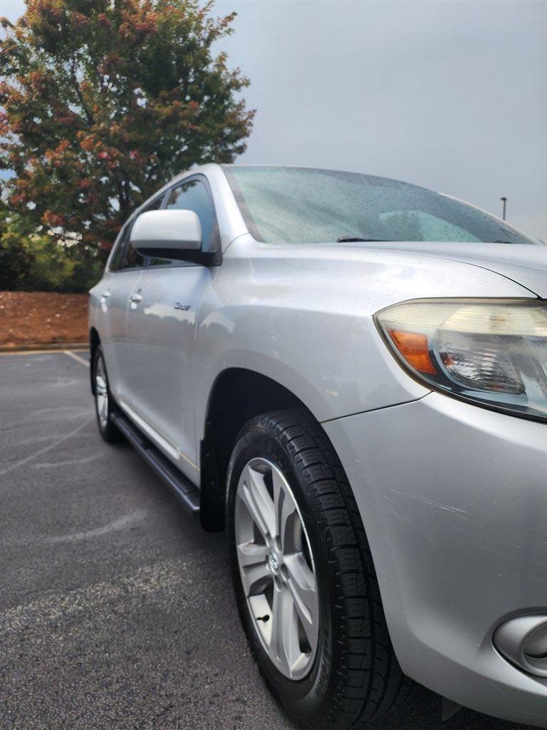 2008 Toyota Highlander - $5,200