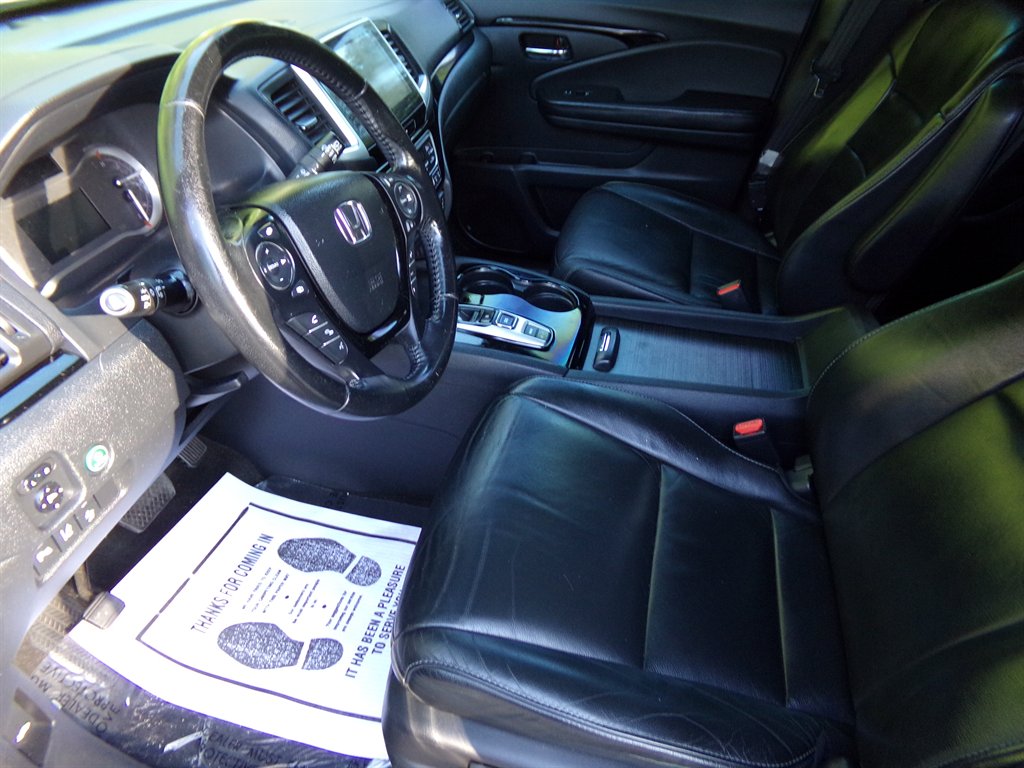 2016 Honda Pilot Touring photo