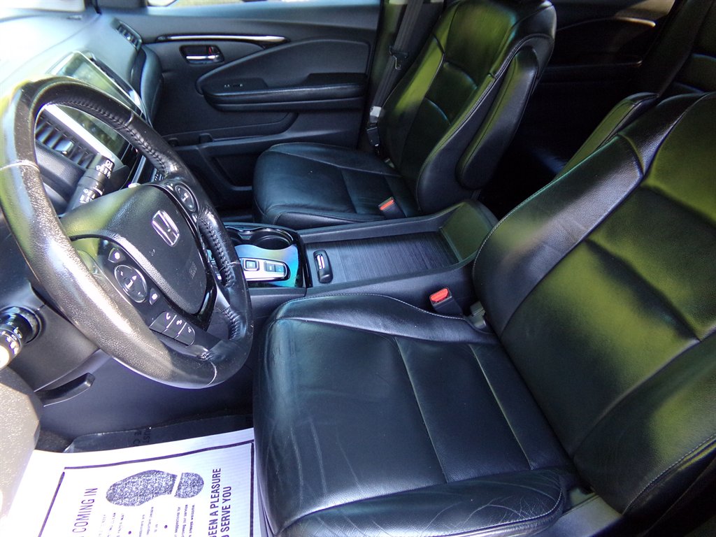 2016 Honda Pilot Touring photo