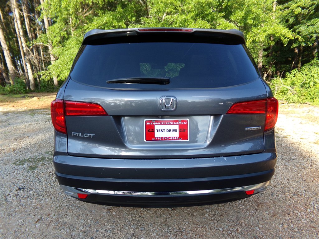 2016 Honda Pilot Touring photo