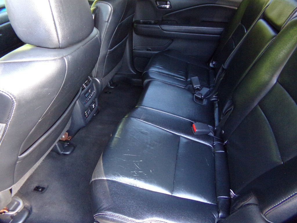 2016 Honda Pilot Touring photo