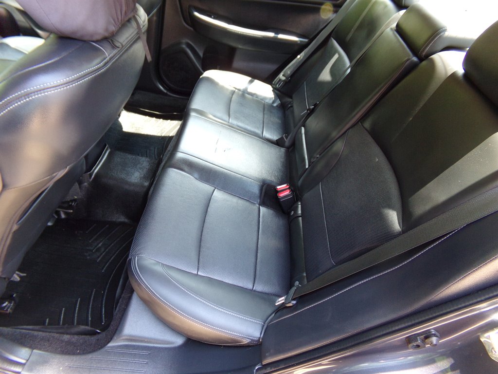 2015 Subaru Legacy Limited photo