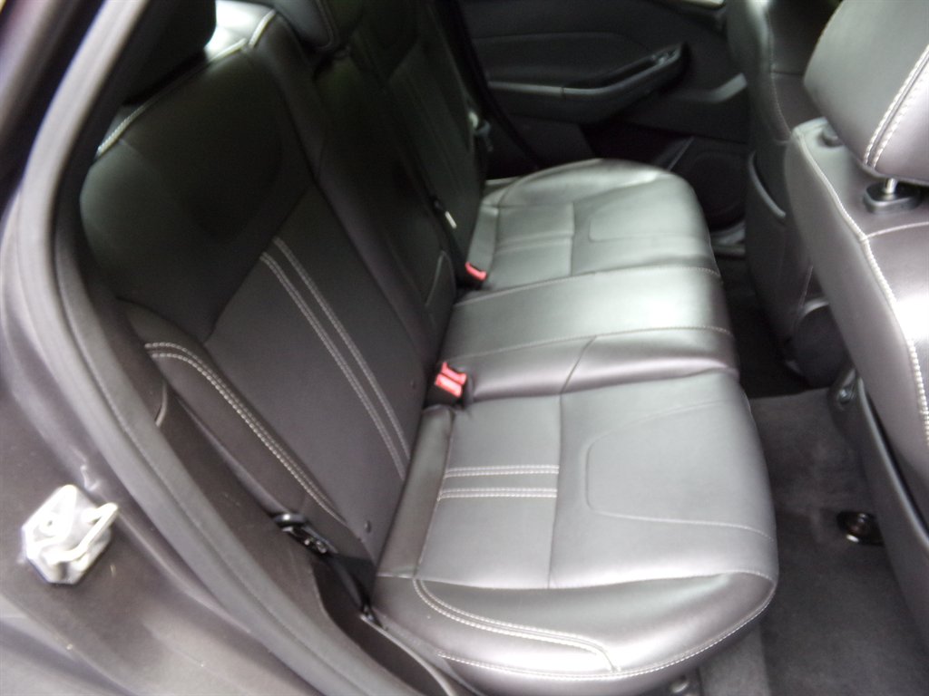 2014 Ford Focus SE photo