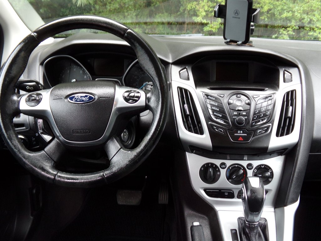 2014 Ford Focus SE photo