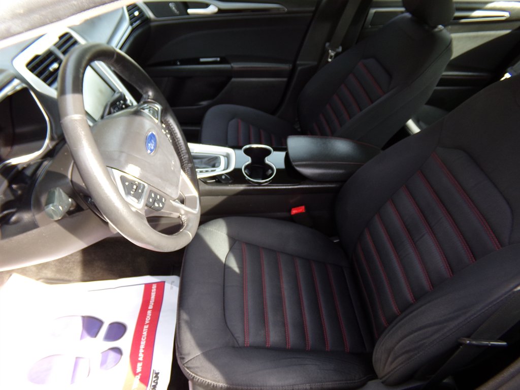 2016 Ford Fusion - $9,500