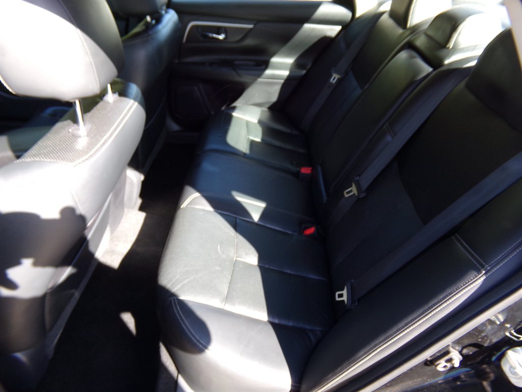 2017 Nissan Altima - $12,500