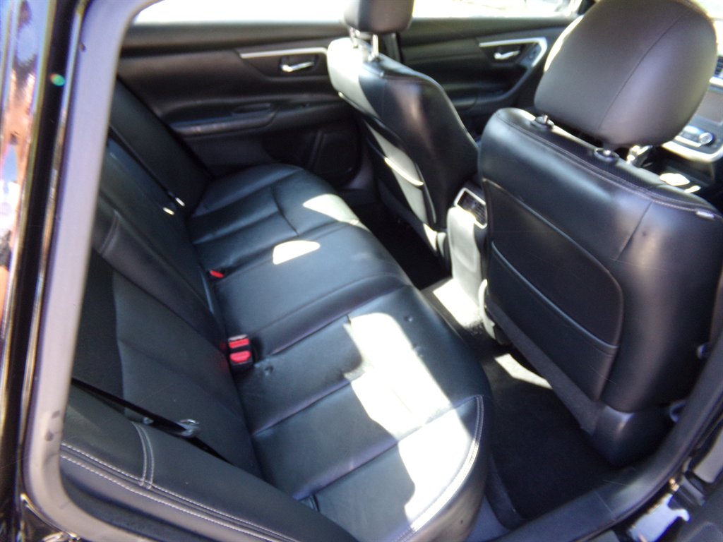 2017 Nissan Altima - $12,500