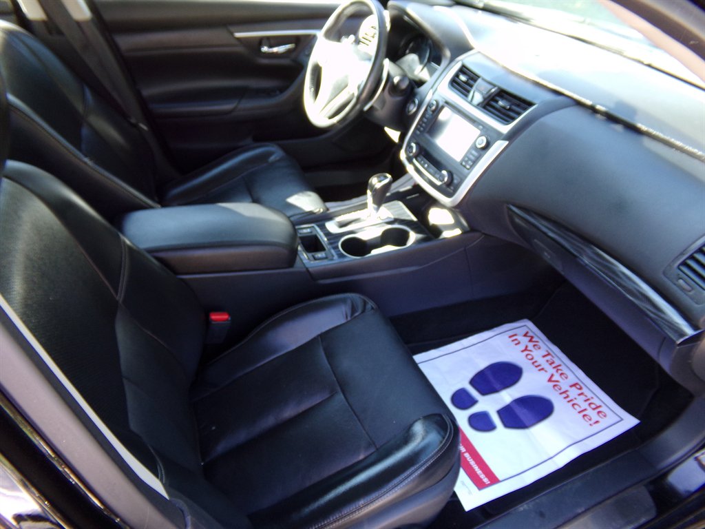 2017 Nissan Altima - $12,500