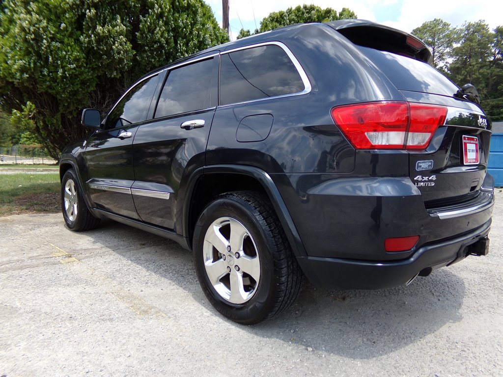 2013 Jeep Cherokee - $9,800