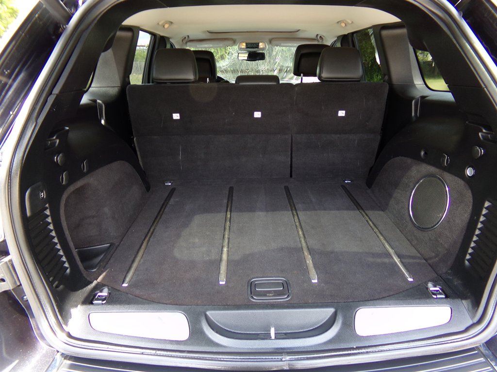 2013 Jeep Cherokee - $9,800