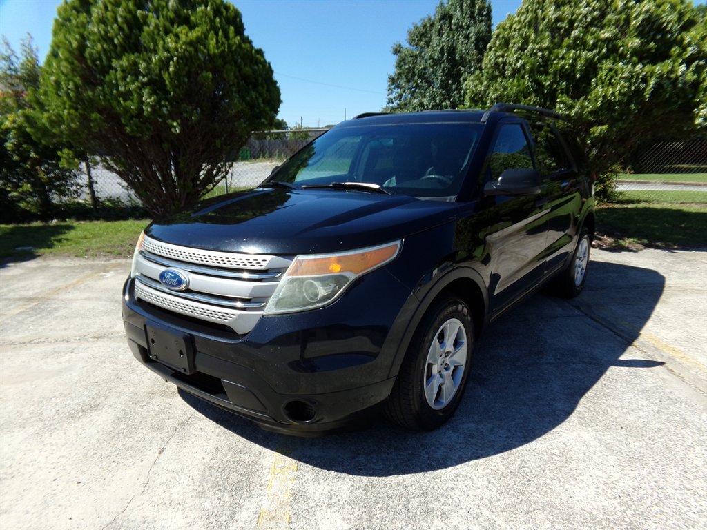2014 Ford Explorer - $10,900