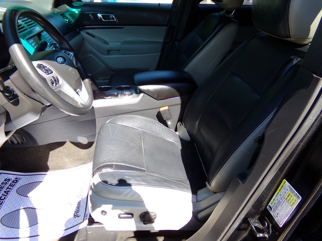 2014 Ford Explorer - $10,900