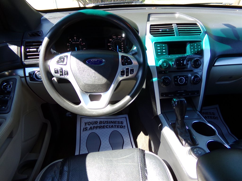 2014 Ford Explorer - $10,900