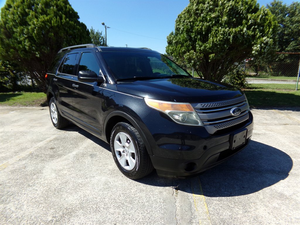 2014 Ford Explorer - $10,900