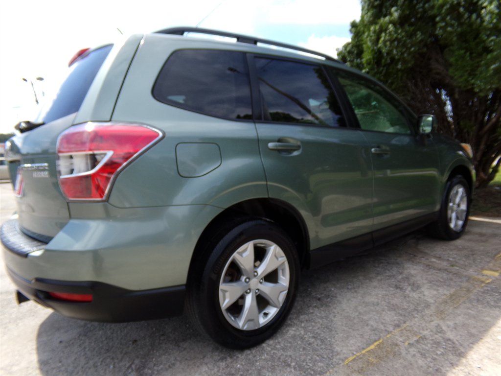 2015 Subaru Forester - $8,200