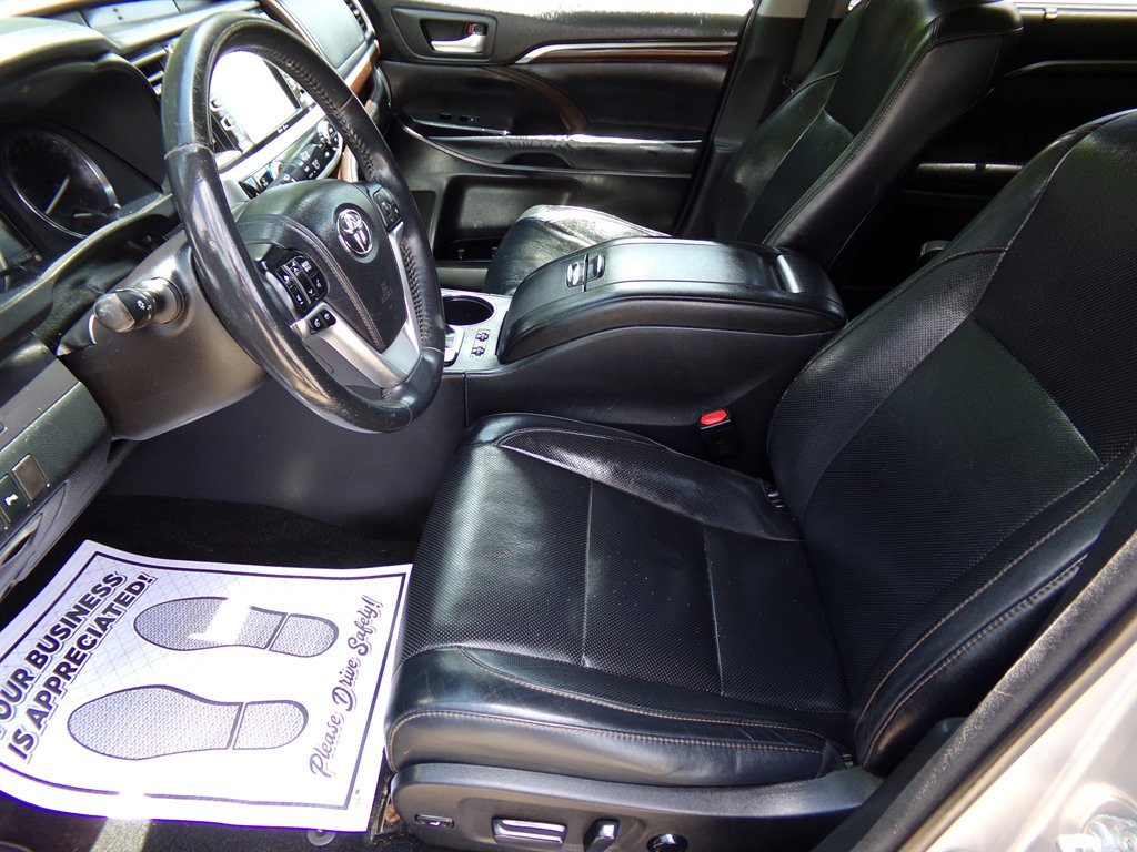 2014 Toyota Highlander - $14,900