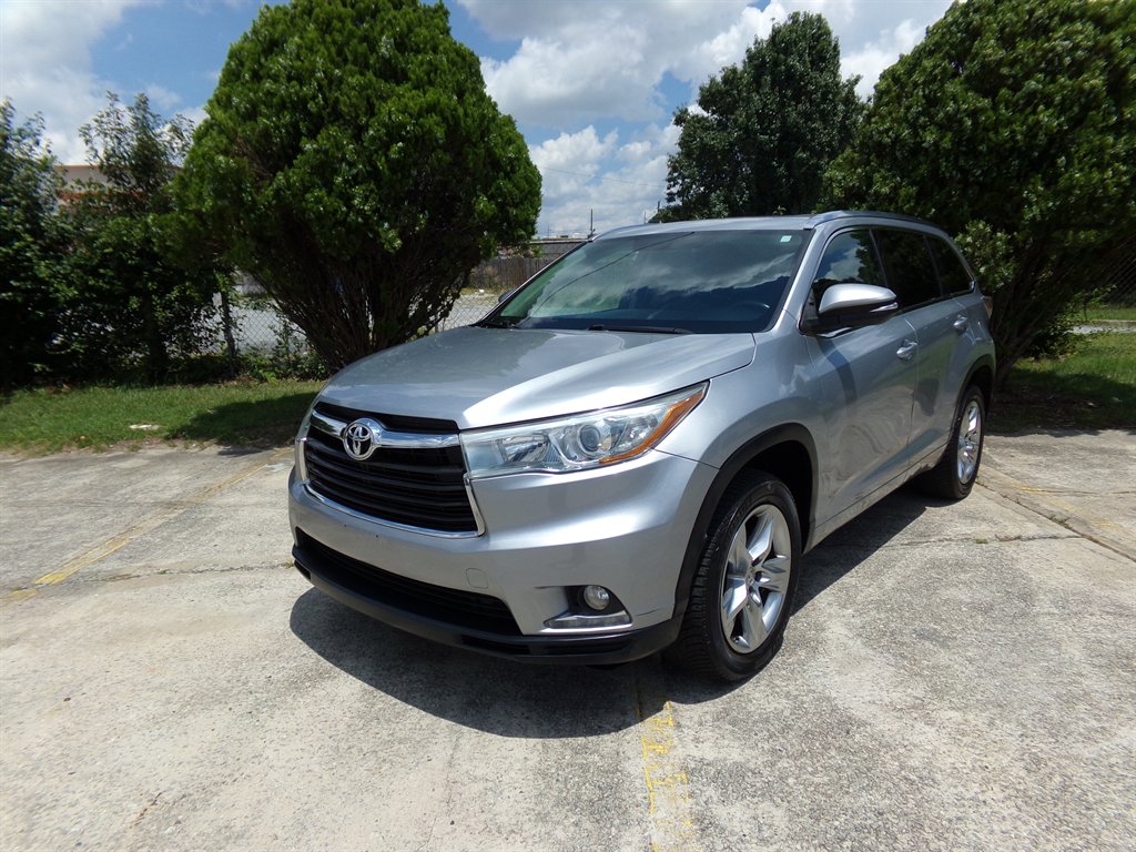 2014 Toyota Highlander - $14,900