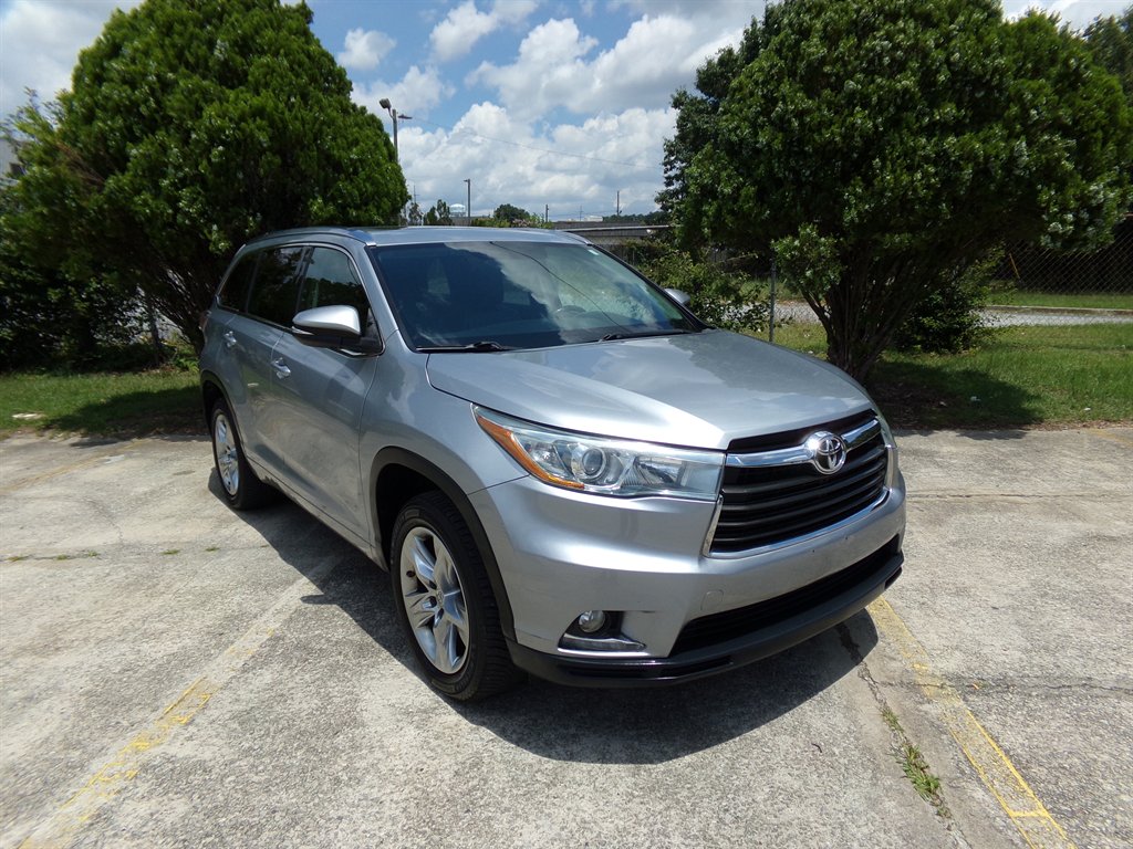2014 Toyota Highlander - $14,900