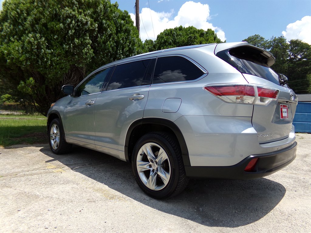 2014 Toyota Highlander - $14,900