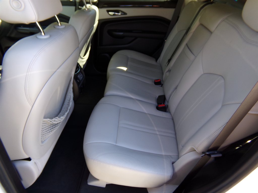 2015 Cadillac SRX - $8,200