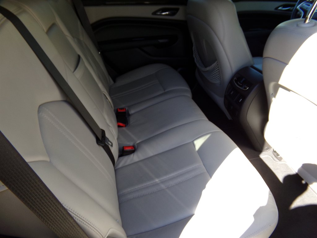 2015 Cadillac SRX - $8,200