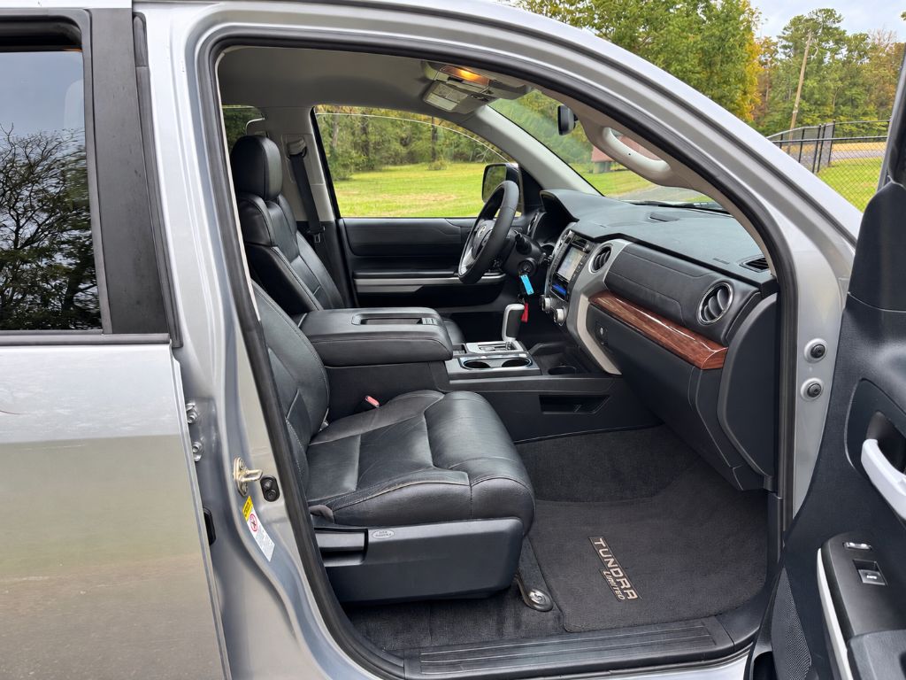 2016 Toyota Tundra - $19,995