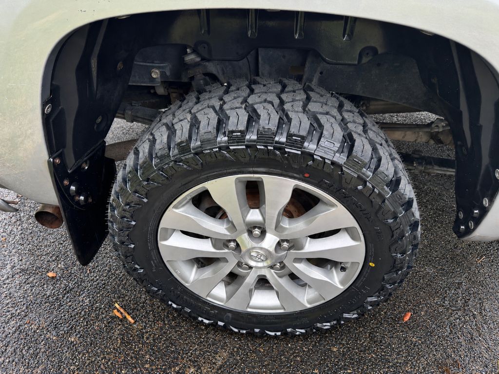 2016 Toyota Tundra - $19,995