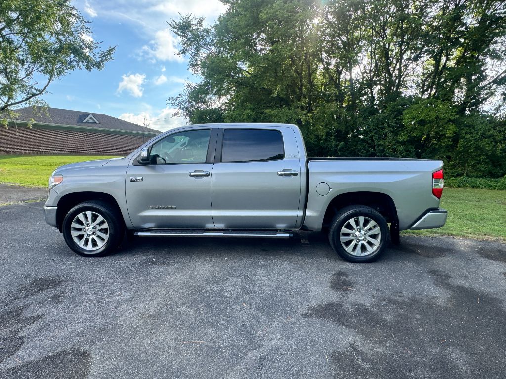 2016 Toyota Tundra - $19,995