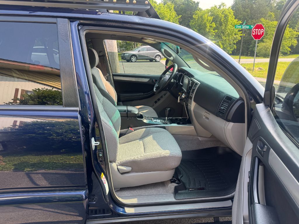 2008 Toyota 4Runner SR5 photo