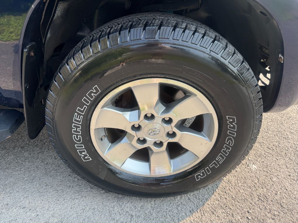 2008 Toyota 4Runner SR5 photo