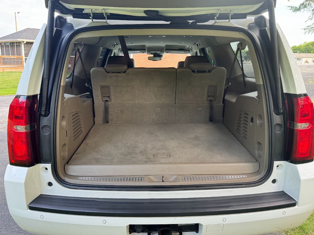 2018 Chevrolet Suburban - $19,995