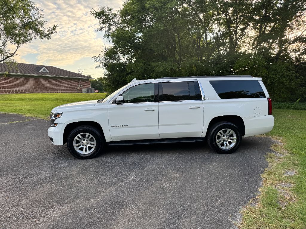 2018 Chevrolet Suburban - $19,995