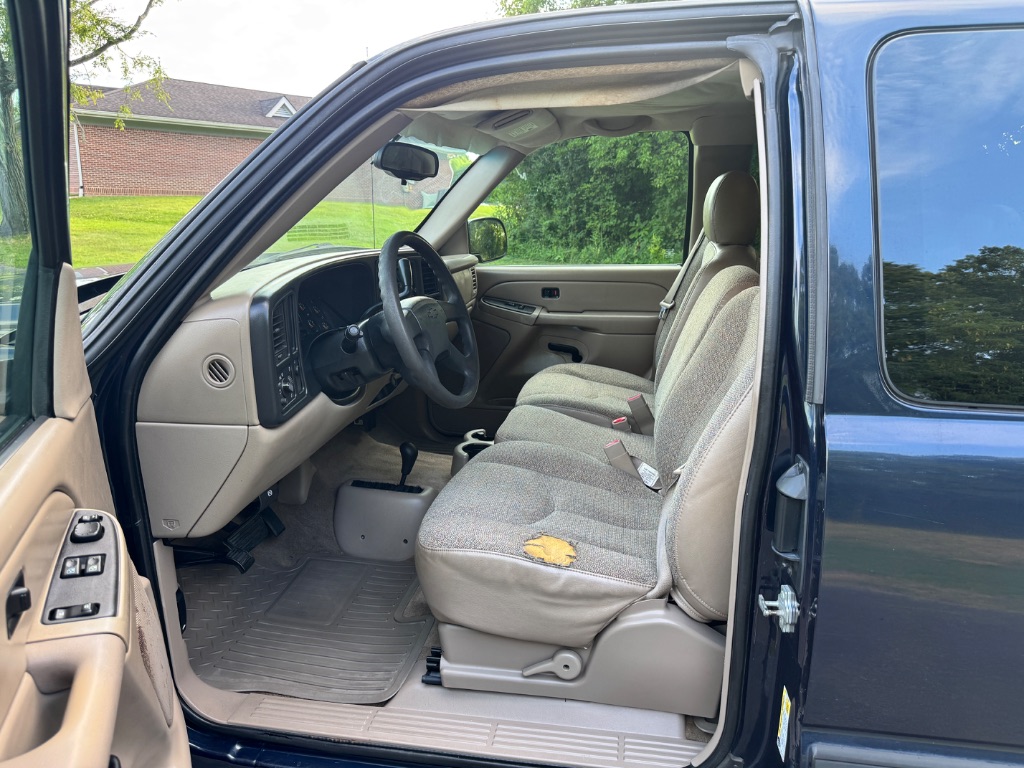 2007 Chevrolet Silverado 1500 Clsc - $12,500
