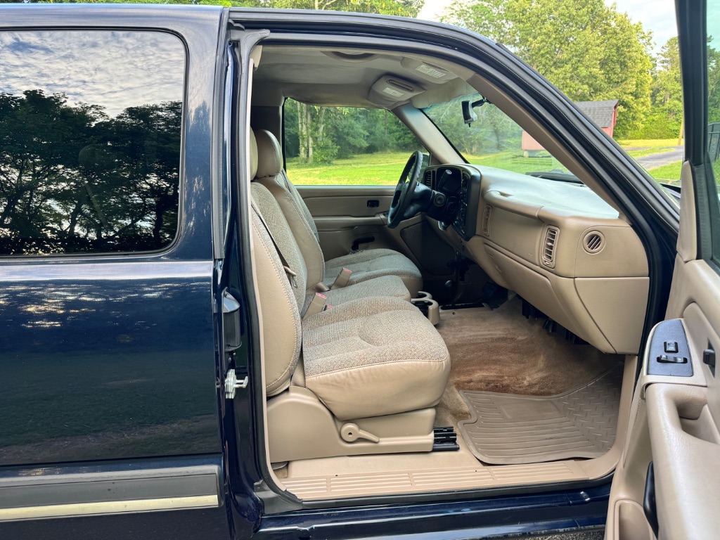 2007 Chevrolet Silverado 1500 Clsc - $12,500