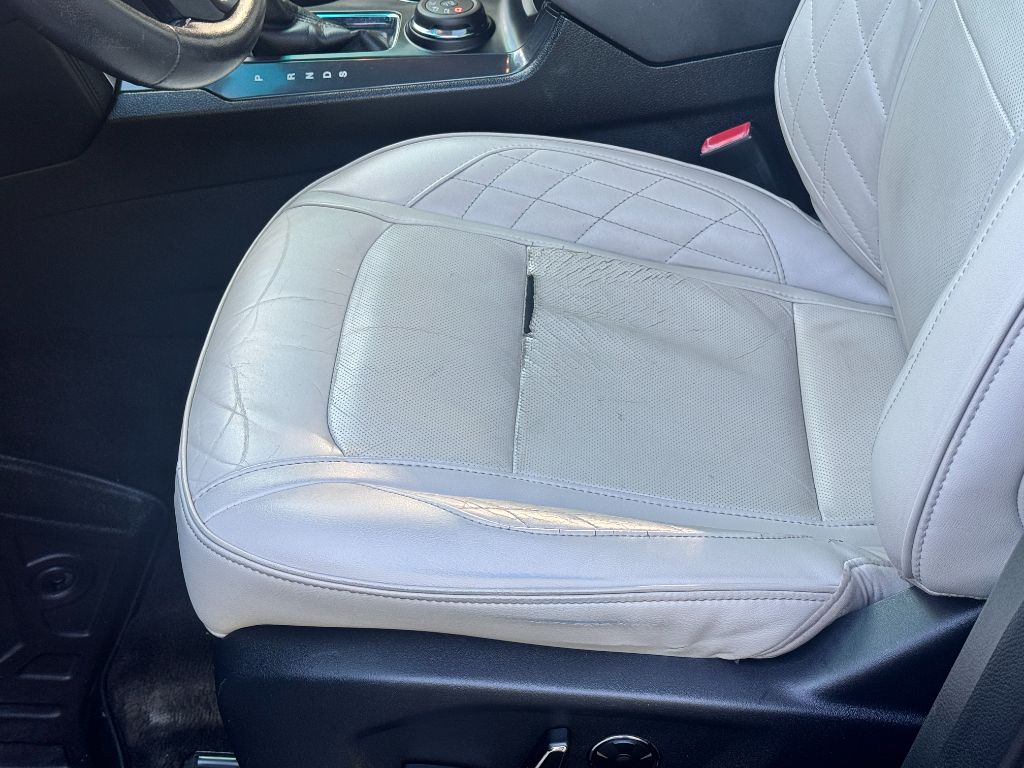 2016 Ford Explorer - $9,995