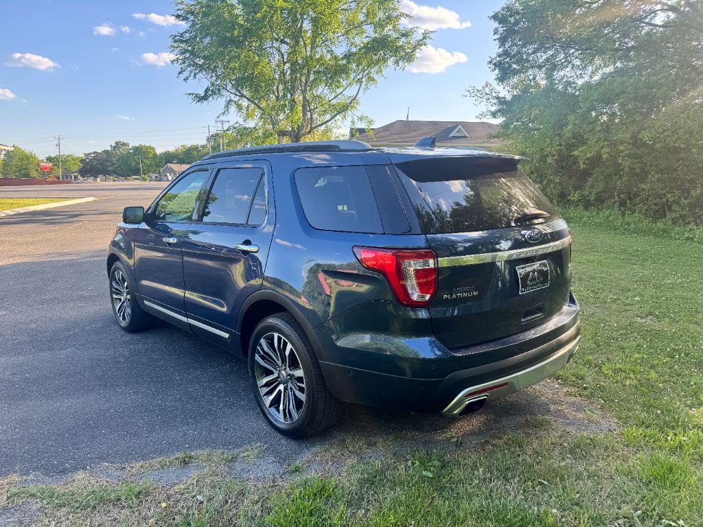 2016 Ford Explorer - $9,995