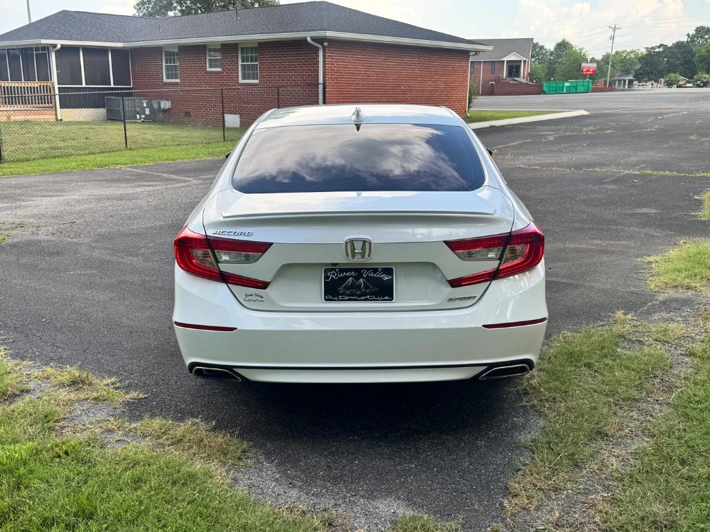 2019 Honda Accord - $13,995