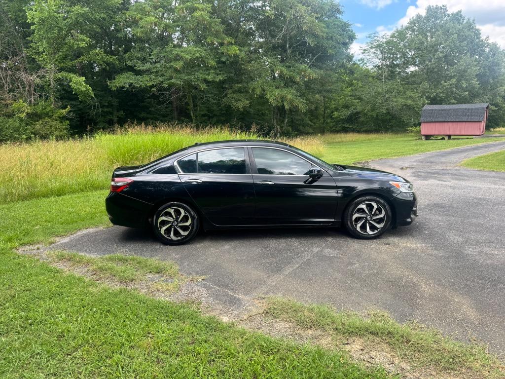2017 Honda Accord - $12,995
