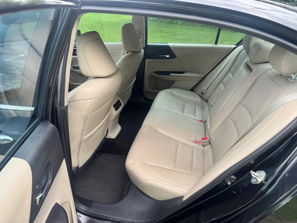 2017 Honda Accord - $12,995