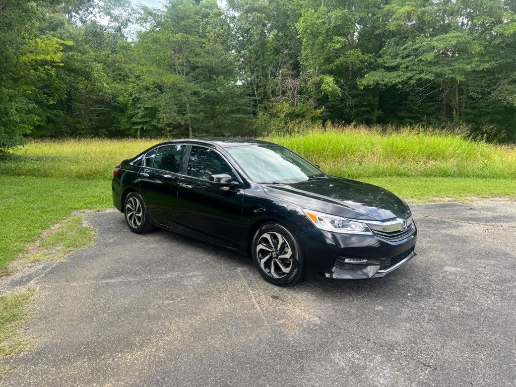 2017 Honda Accord - $12,995