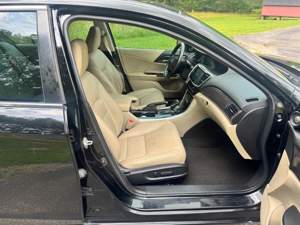 2017 Honda Accord - $12,995