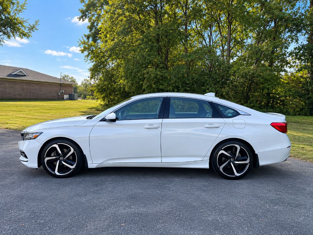 2018 Honda Accord - $15,995