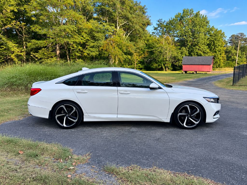 2018 Honda Accord - $15,995