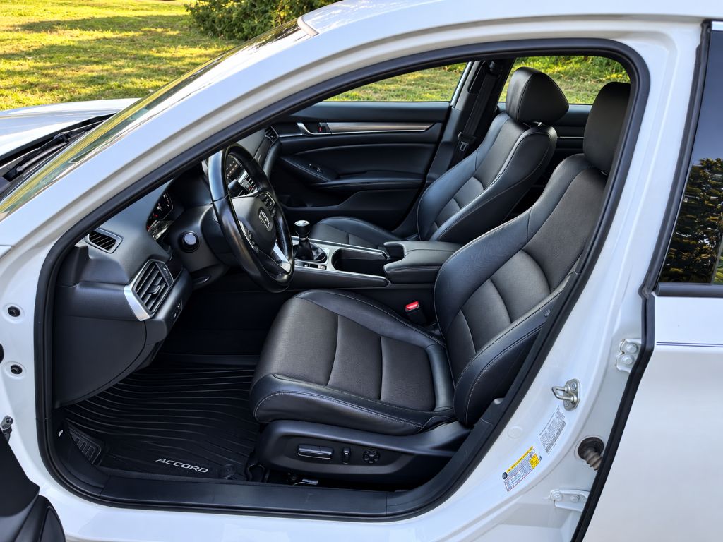2018 Honda Accord - $15,995