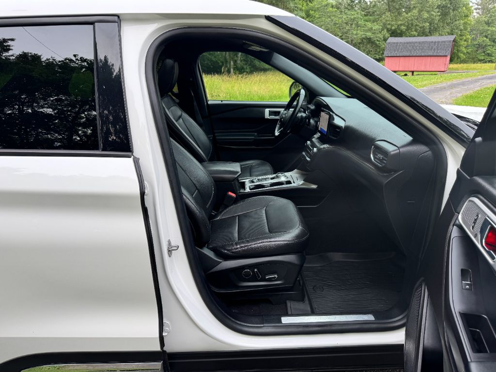 2020 Ford Explorer - $18,995
