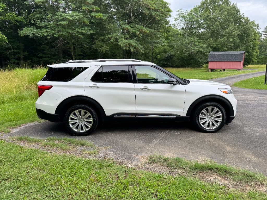 2020 Ford Explorer - $18,995