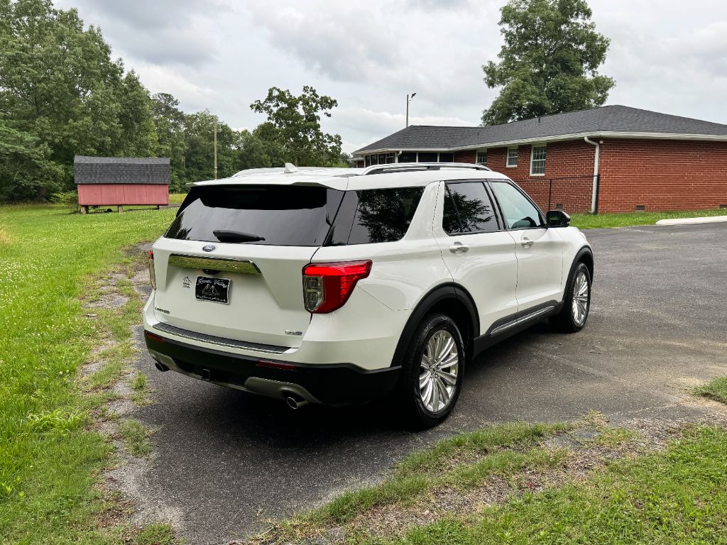2020 Ford Explorer - $18,995