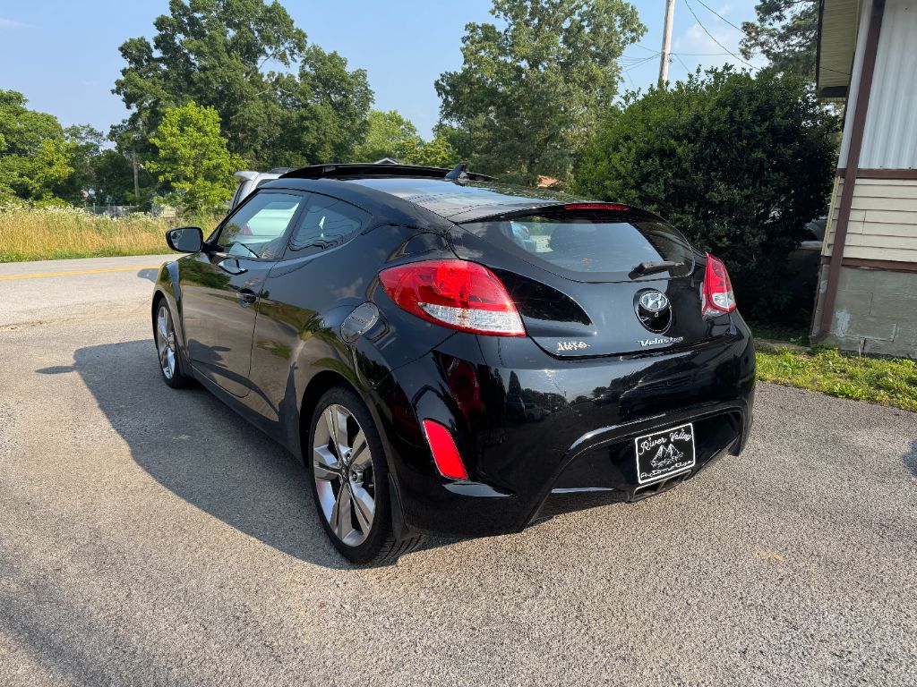 2017 Hyundai Veloster Value Edition photo